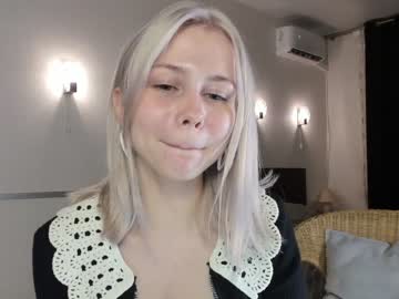 webcam girl hi_popsy live cam image #7345580