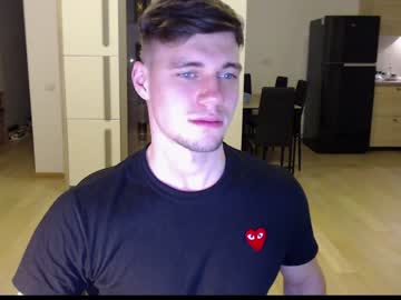 webcam man _alexanderwilliams live cam image #8017244