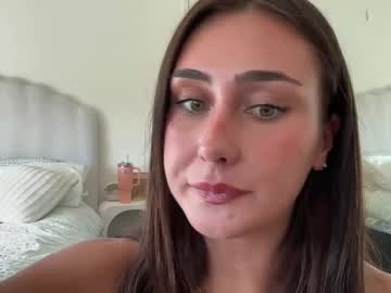 webcam girl sashabooxx live cam image #12147944