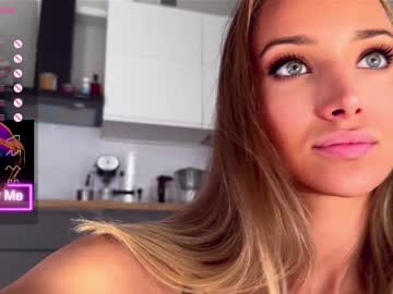 webcam girl tqla live cam image #7159755