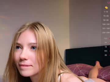 webcam girl lovely_shyy live cam image #11114264