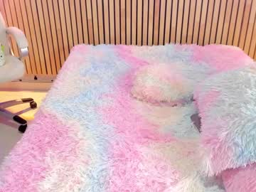 webcam girl little_effy18 live cam image #8974019