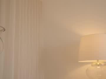 webcam girl emma_lu1 live cam image #12960119