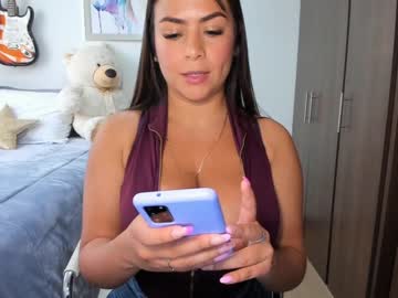 webcam girl isabelhills live cam image #1954355