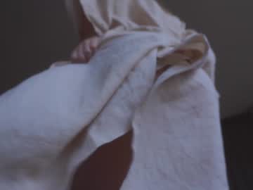 webcam girl bibi_it_is live cam image #5021851