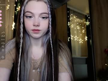 webcam girl small_blondee live cam image #7910957