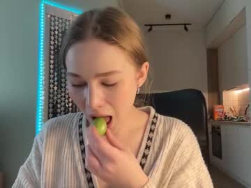 webcam girl whoisalisa live cam image #11629122