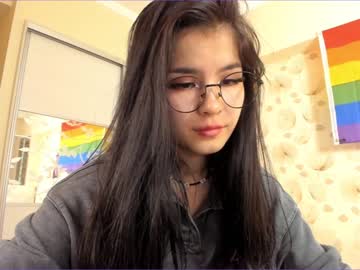 webcam girl akino_17 live cam image #689042