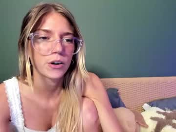 webcam girl oliviahansleyy live cam image #9804676