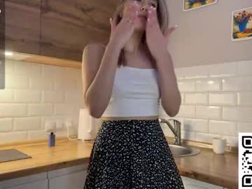 webcam girl innocent_kristi live cam image #10883240