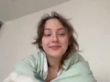 webcam girl holydori live cam image #11050411