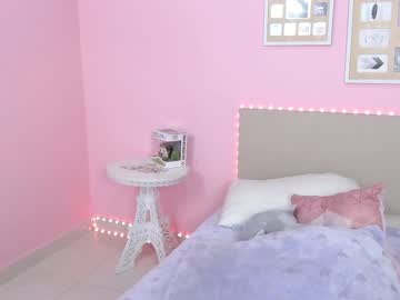 webcam girl little_effy18 live cam image #1552677