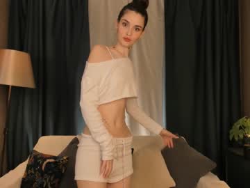 webcam girl scarletmore live cam image #9422688