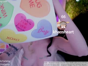 webcam girl runesy live cam image #8431139