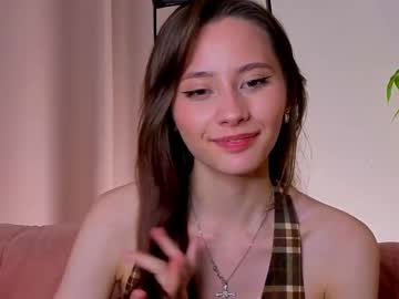 webcam girl falinecrosthwaite live cam image #12990274