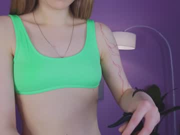 webcam girl alisia_spinnet live cam image #7800873