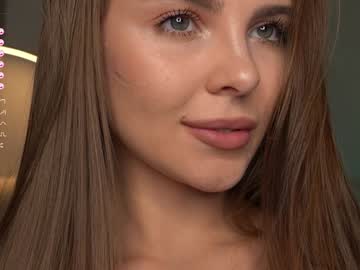 webcam girl kalisa_pearl live cam image #10545973
