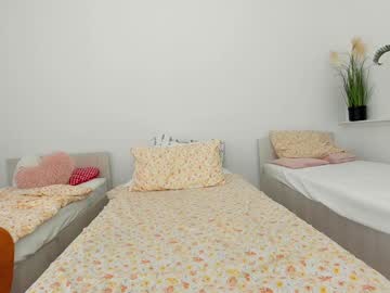 webcam girl ehotlovea live cam image #12824126