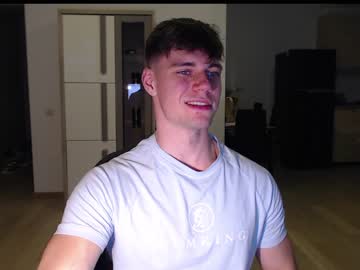 webcam man _alexanderwilliams live cam image #7783011