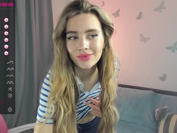 webcam girl aria_muv live cam image #3946358