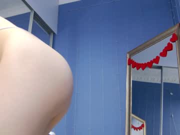 webcam girl kriskras__ live cam image #8669819