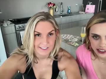 webcam couple graciemae_baexx live cam image #12643180