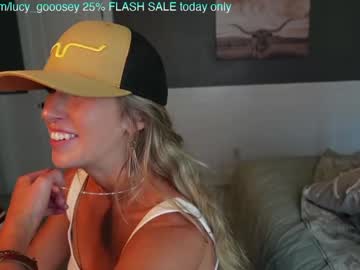 webcam girl lucy_gooosey live cam image #6752182