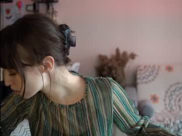 webcam girl diruriru live cam image #8883822