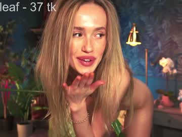 webcam girl lolly_bella_ live cam image #450027