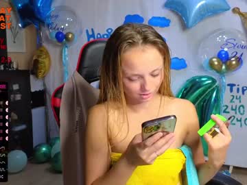 webcam girl misss_viki live cam image #6655014