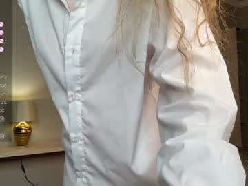 webcam girl cute_land live cam image #11693748