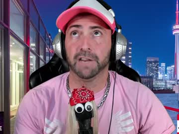 webcam man whaaaaaaaat live cam image #1910024