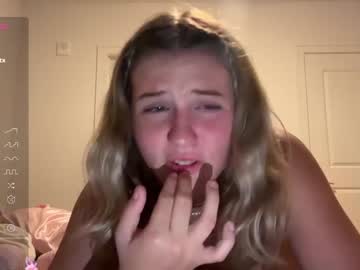 webcam girl barbiesolos live cam image #9988024
