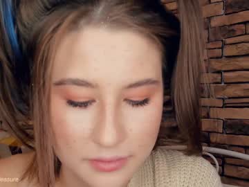 webcam girl eugenetomas live cam image #143797