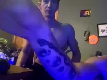 webcam man hiddeninthemist1234 live cam image #629590