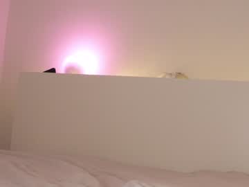 webcam girl sasha_ursx live cam image #2500168