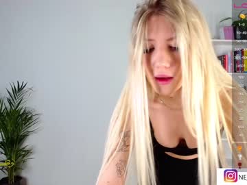 webcam girl ella__sweety live cam image #5325523