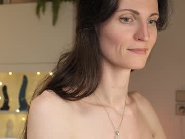 webcam girl yulladao live cam image #11936988