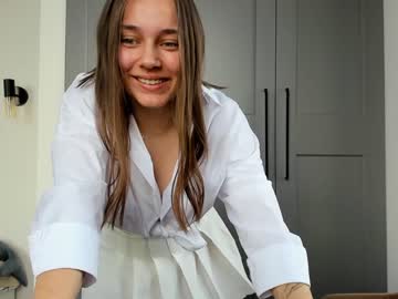 webcam girl eleonora_linn live cam image #2843825