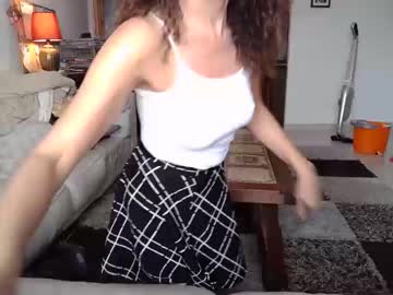 webcam girl milflucy live cam image #1044326