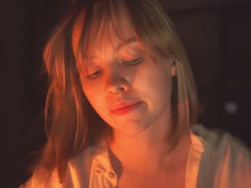 webcam girl bibi_it_is live cam image #8633662