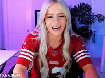 webcam girl oliviaowens live cam image #8460511