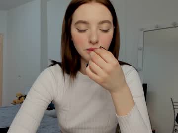 webcam girl elisa_oliver live cam image #1012003