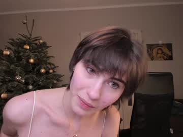 webcam girl kristyspiritedaway live cam image #8094036