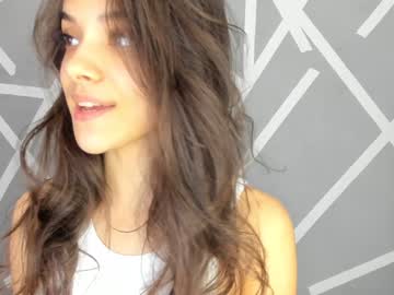 webcam girl babyaylin live cam image #11448183