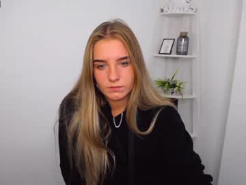 webcam girl _matildaa live cam image #727942