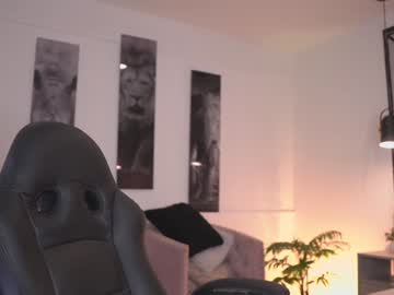 webcam girl laura_roldan live cam image #10241090