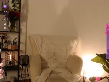 webcam girl lucylia_ live cam image #11826872