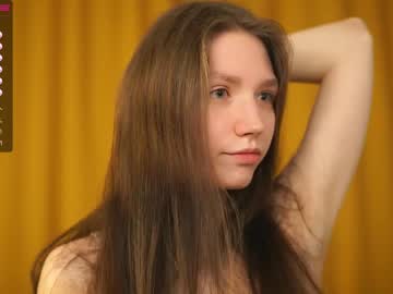 webcam girl angels_kiss live cam image #6281390