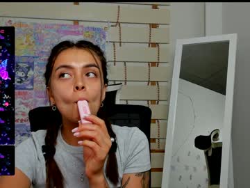 webcam girl jessi_joy live cam image #10453263